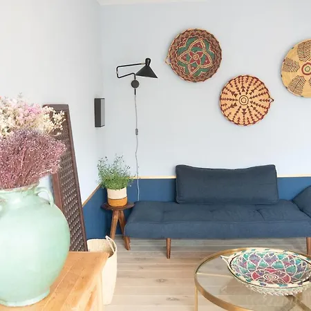 Апартаменты Hostnfly - Lovely Bright Place Close To Montmartre